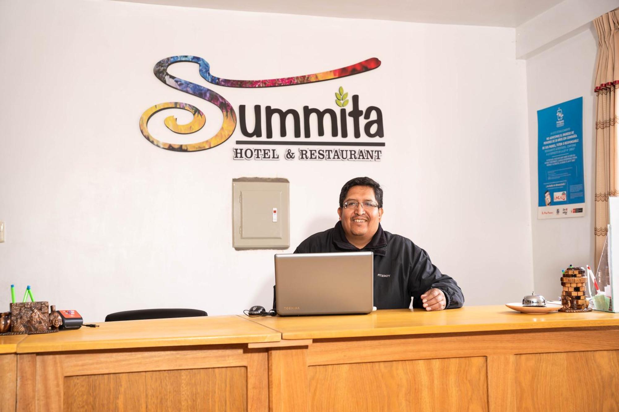 Yunguyo Hotel Summita מראה חיצוני תמונה
