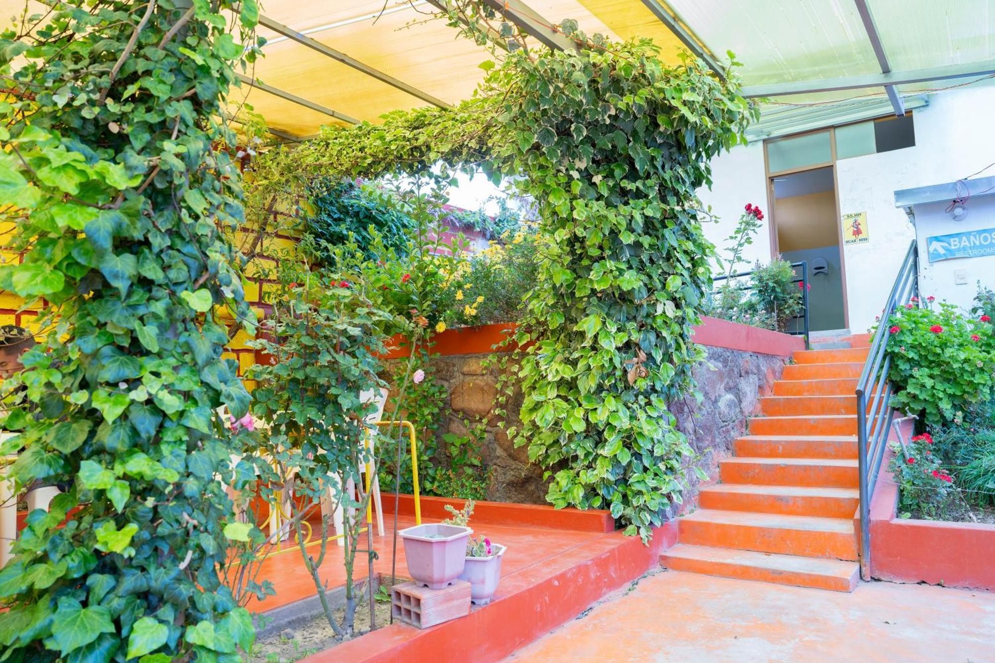 Yunguyo Hotel Summita מראה חיצוני תמונה