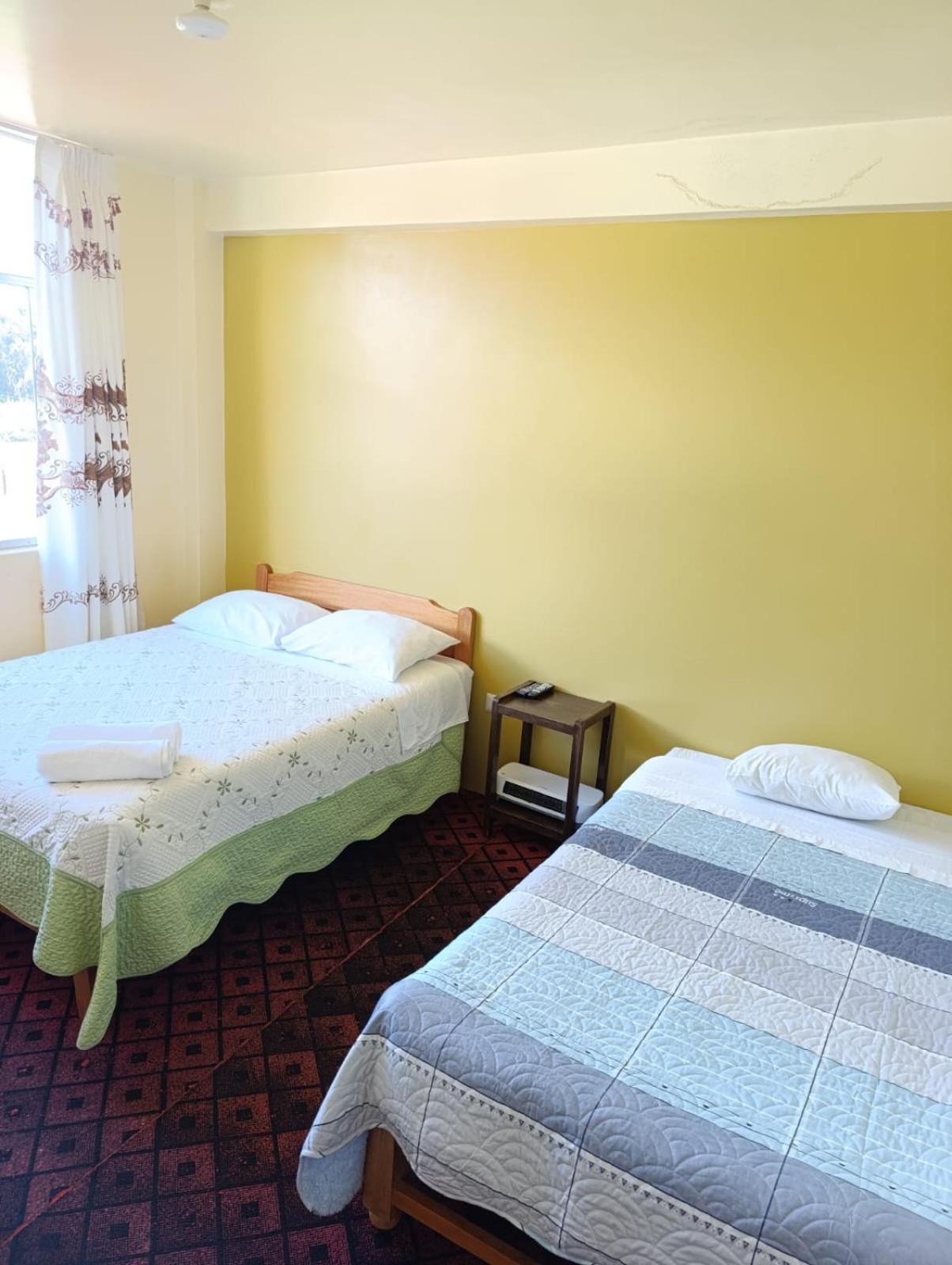 Yunguyo Hotel Summita מראה חיצוני תמונה
