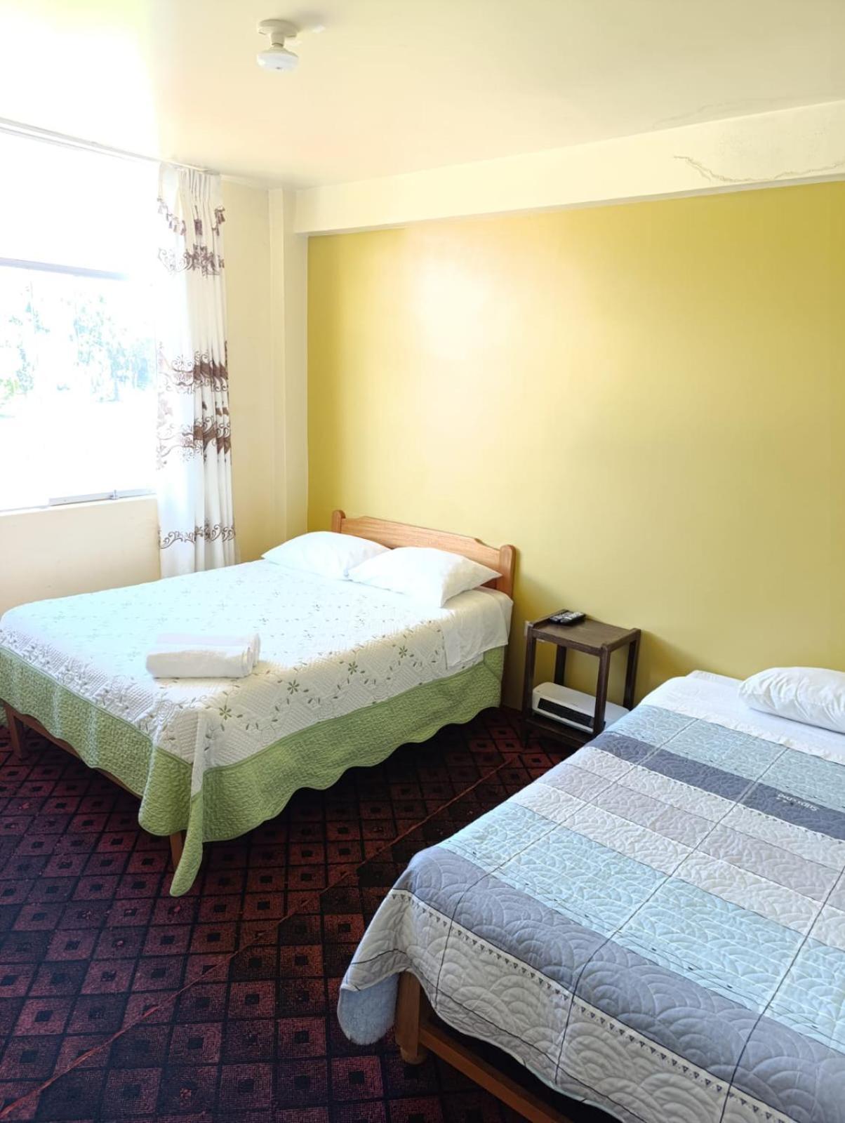 Yunguyo Hotel Summita מראה חיצוני תמונה