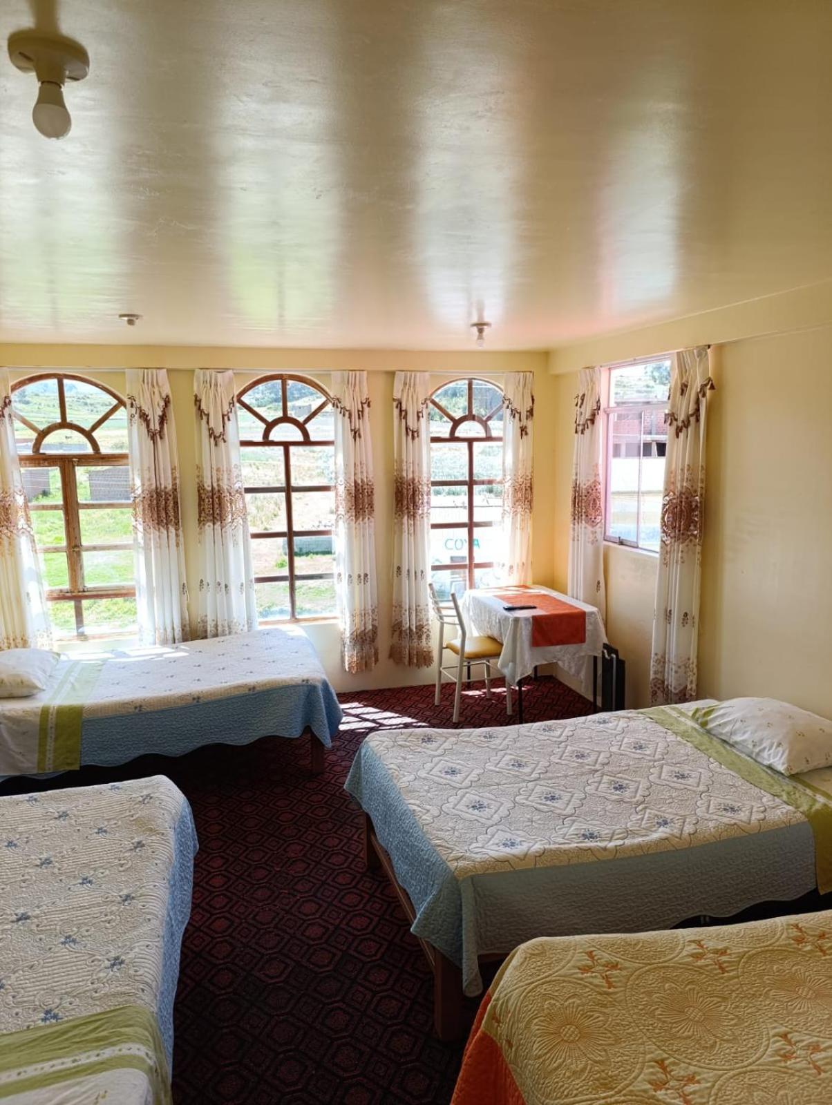 Yunguyo Hotel Summita מראה חיצוני תמונה